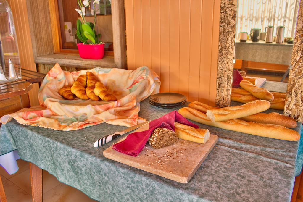 Sampans Logis Hotel Restaurant Le Chalet Du Mont Roland מראה חיצוני תמונה