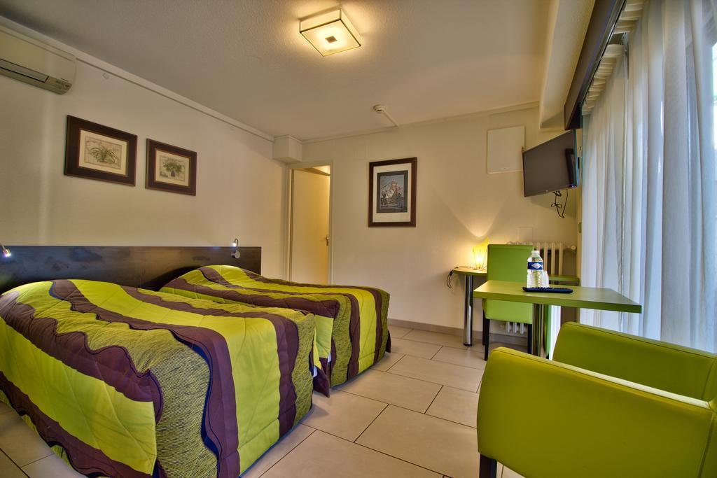 Sampans Logis Hotel Restaurant Le Chalet Du Mont Roland מראה חיצוני תמונה
