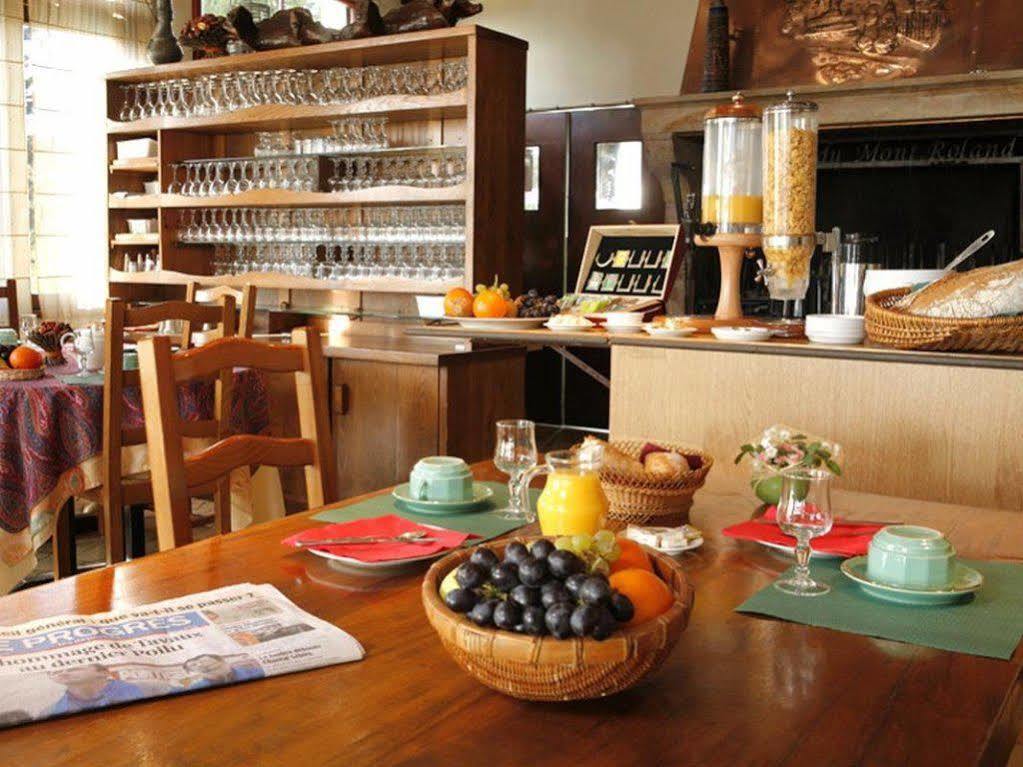 Sampans Logis Hotel Restaurant Le Chalet Du Mont Roland מראה חיצוני תמונה