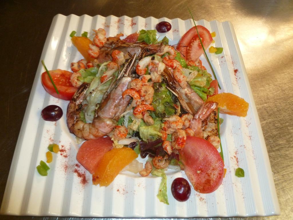 Sampans Logis Hotel Restaurant Le Chalet Du Mont Roland מראה חיצוני תמונה